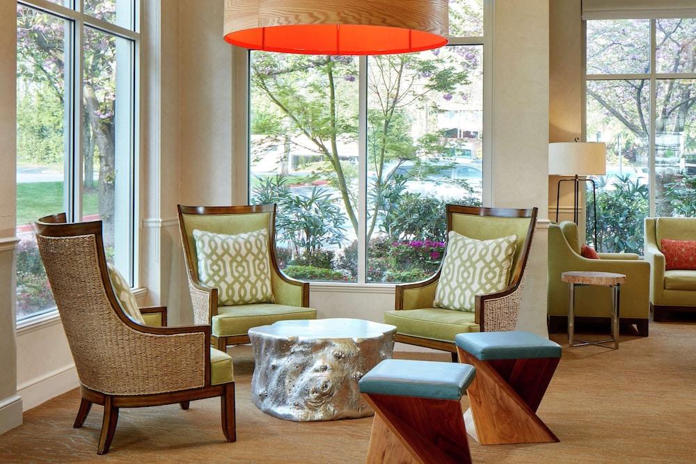 Hilton Garden Inn Portland Lake Oswego Bagian luar foto