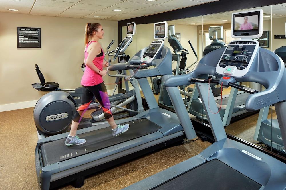 Hilton Garden Inn Portland Lake Oswego Bagian luar foto