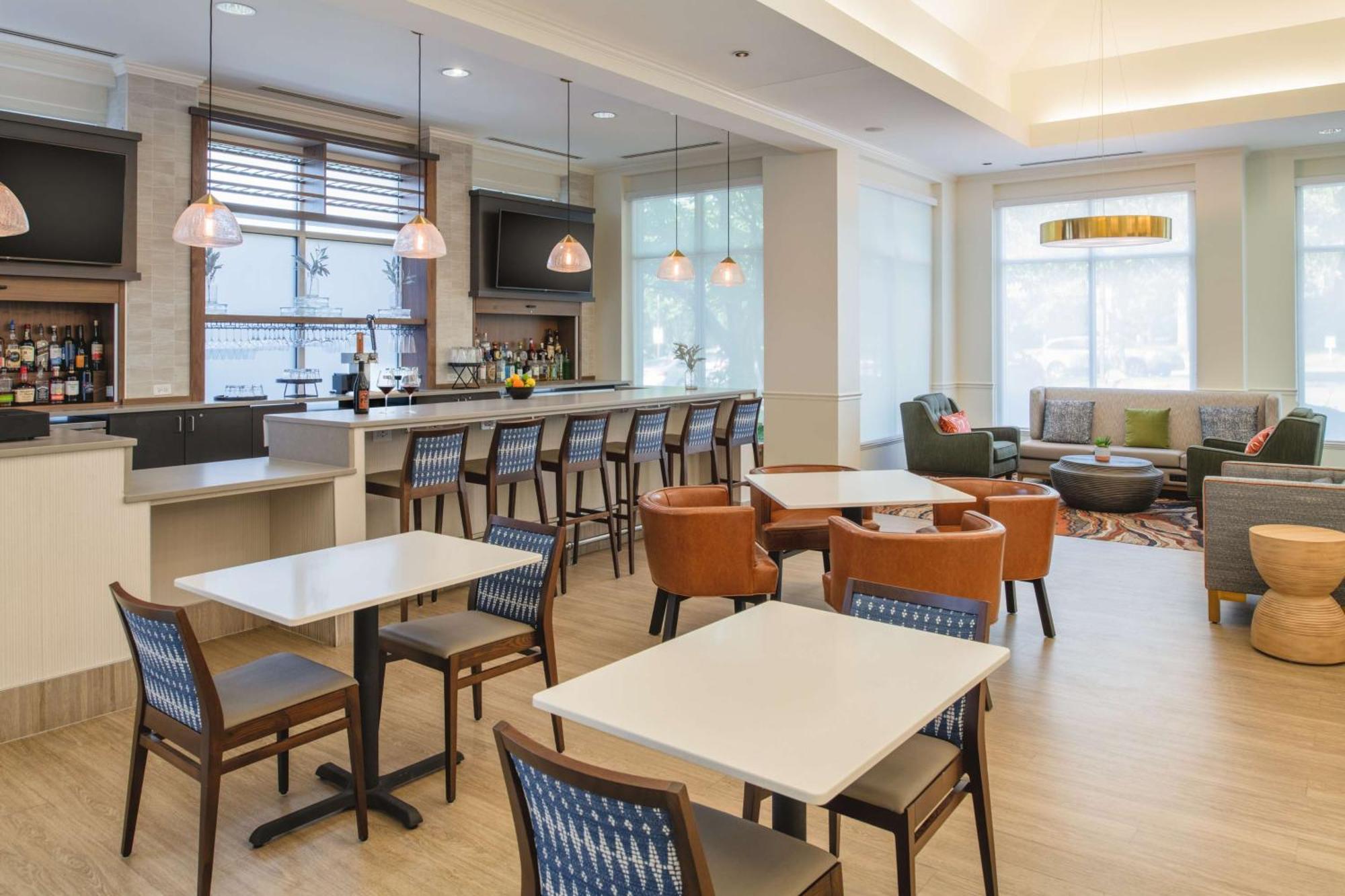 Hilton Garden Inn Portland Lake Oswego Bagian luar foto