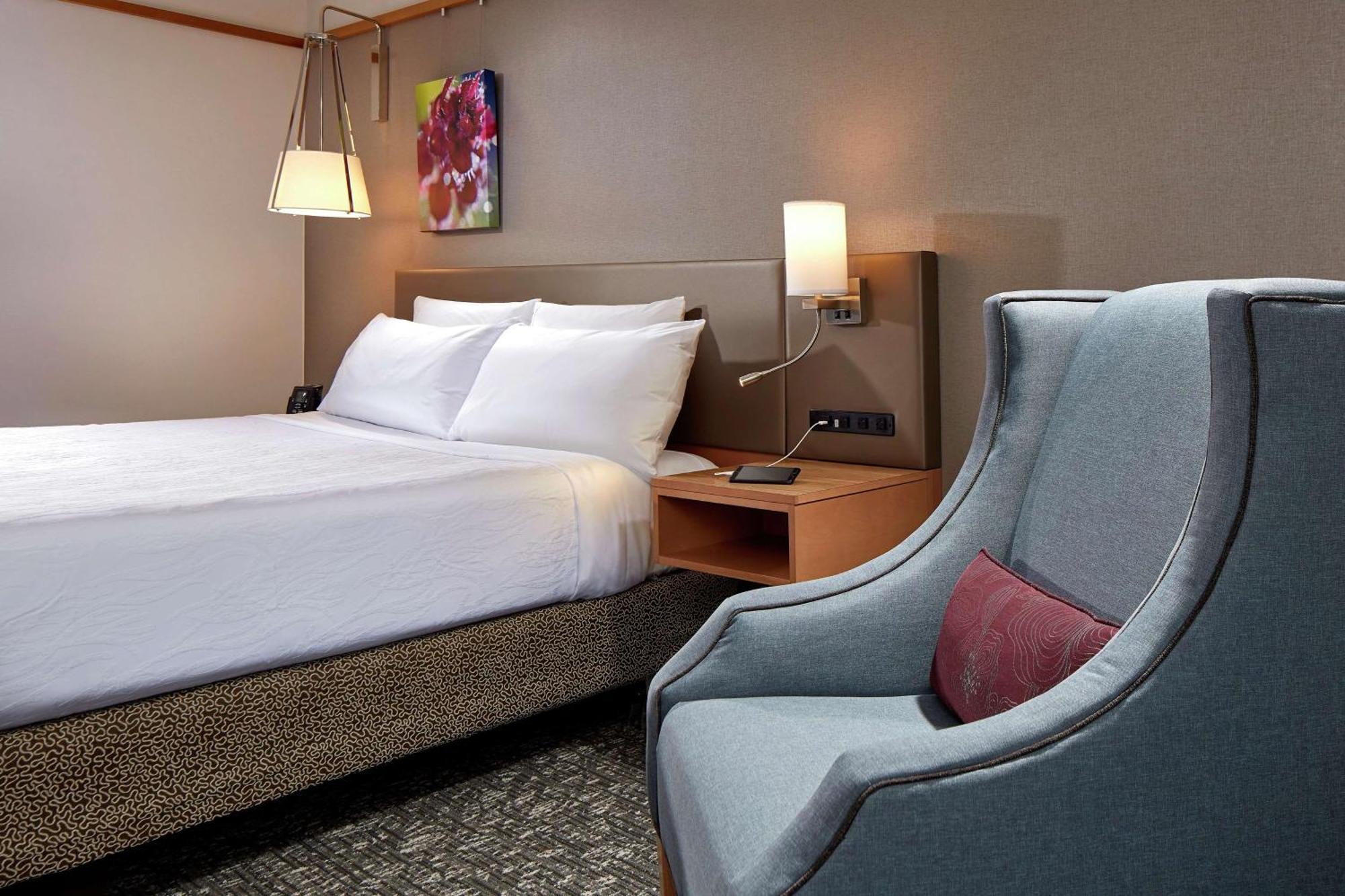 Hilton Garden Inn Portland Lake Oswego Bagian luar foto