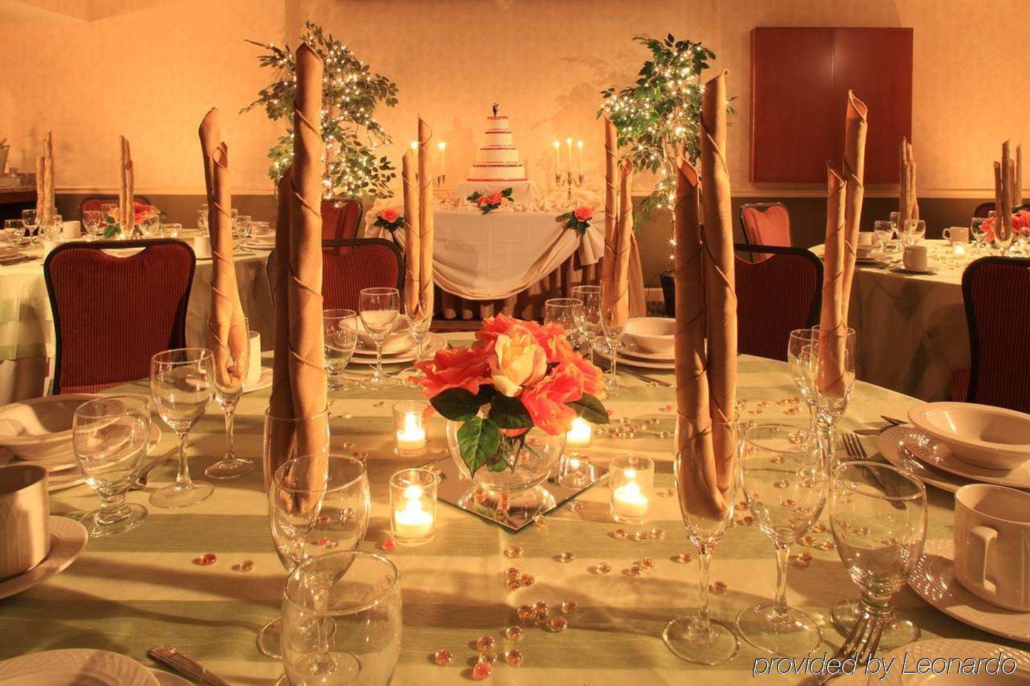 Hilton Garden Inn Portland Lake Oswego Restoran foto