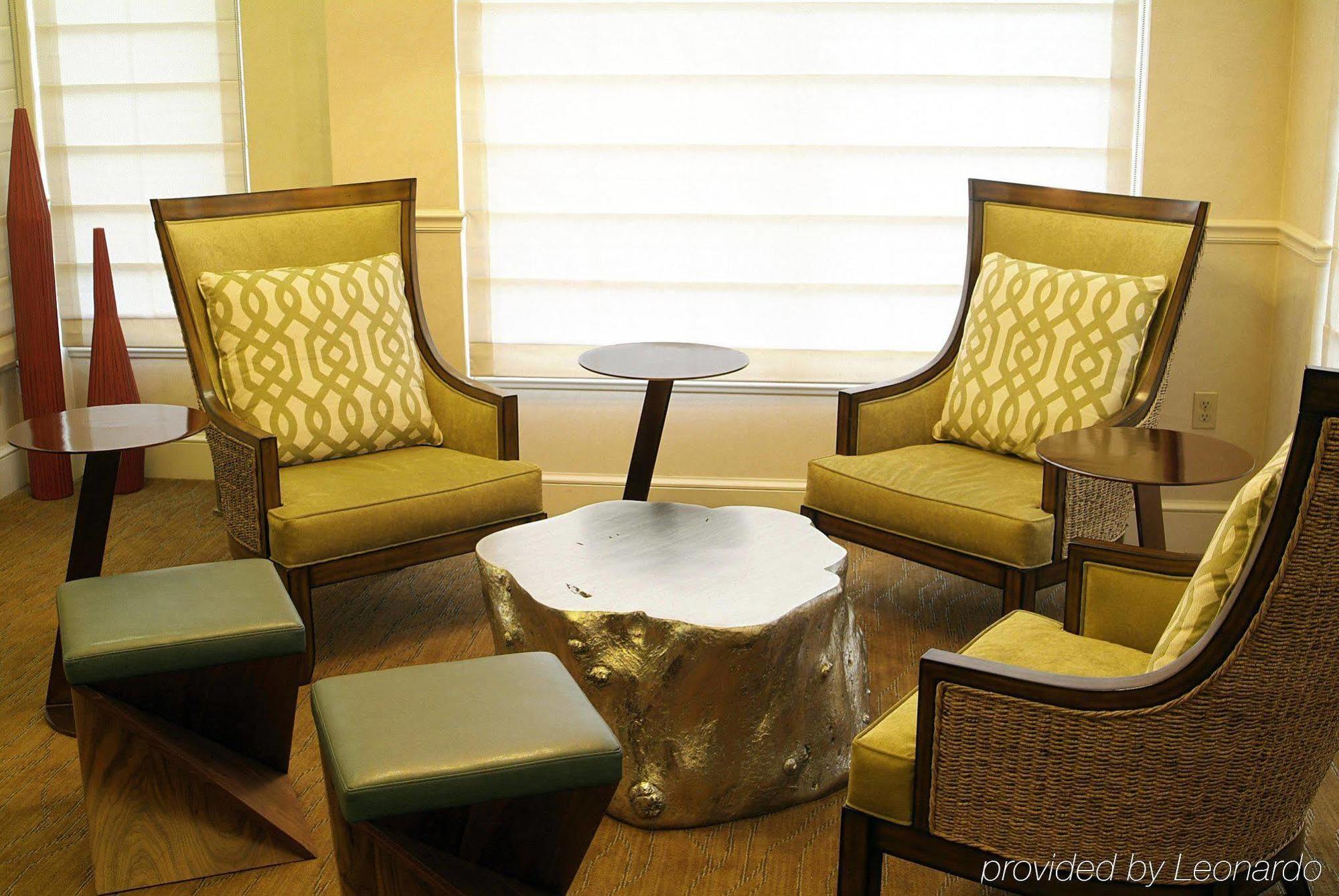 Hilton Garden Inn Portland Lake Oswego Bagian luar foto