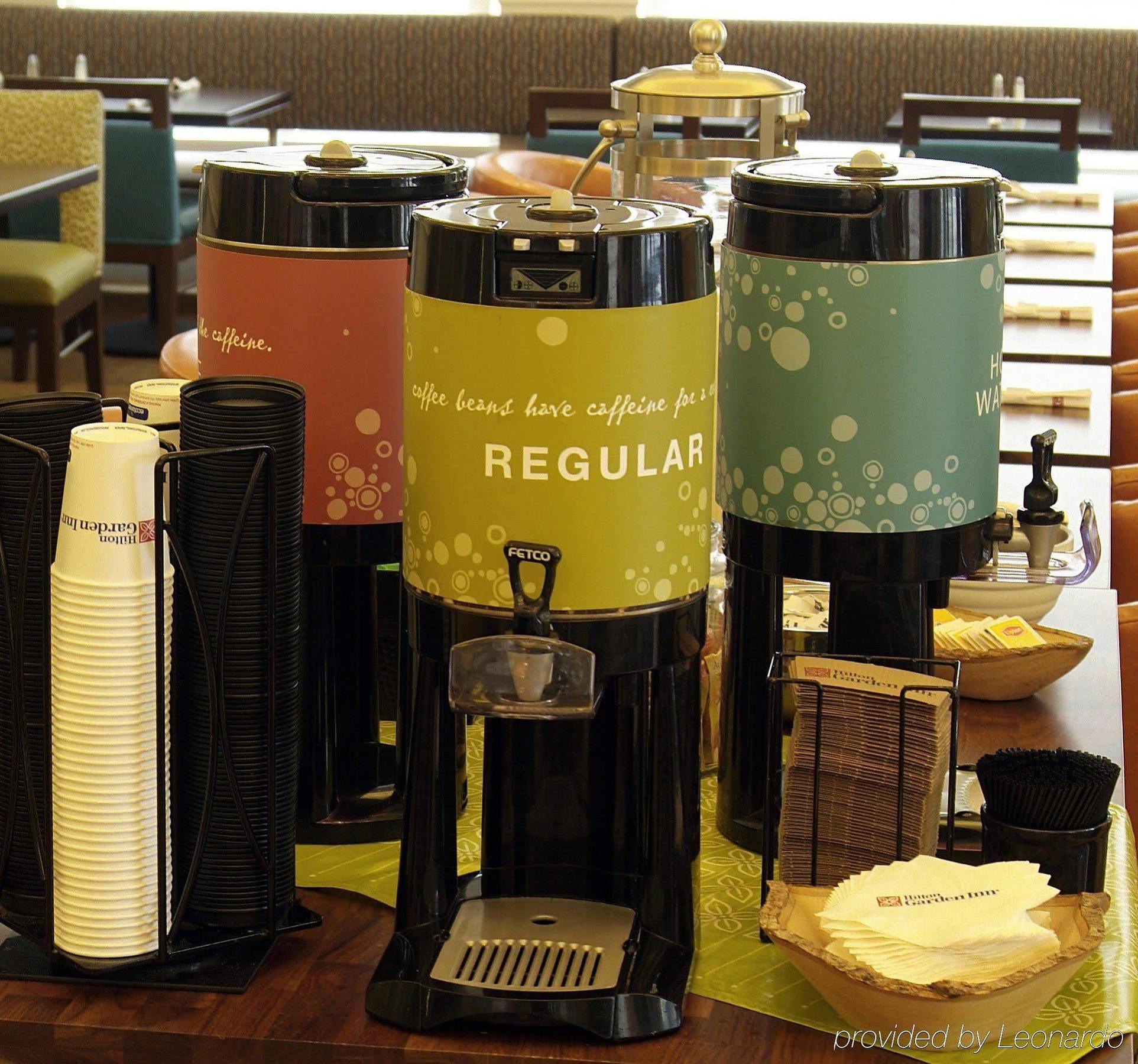 Hilton Garden Inn Portland Lake Oswego Bagian luar foto